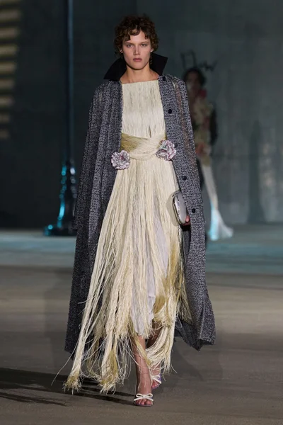 Look 52